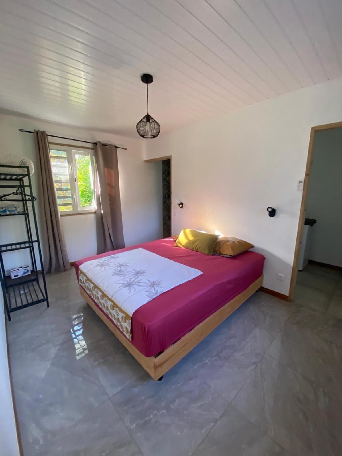 Rotui Lodge Paopao Bagian luar foto
